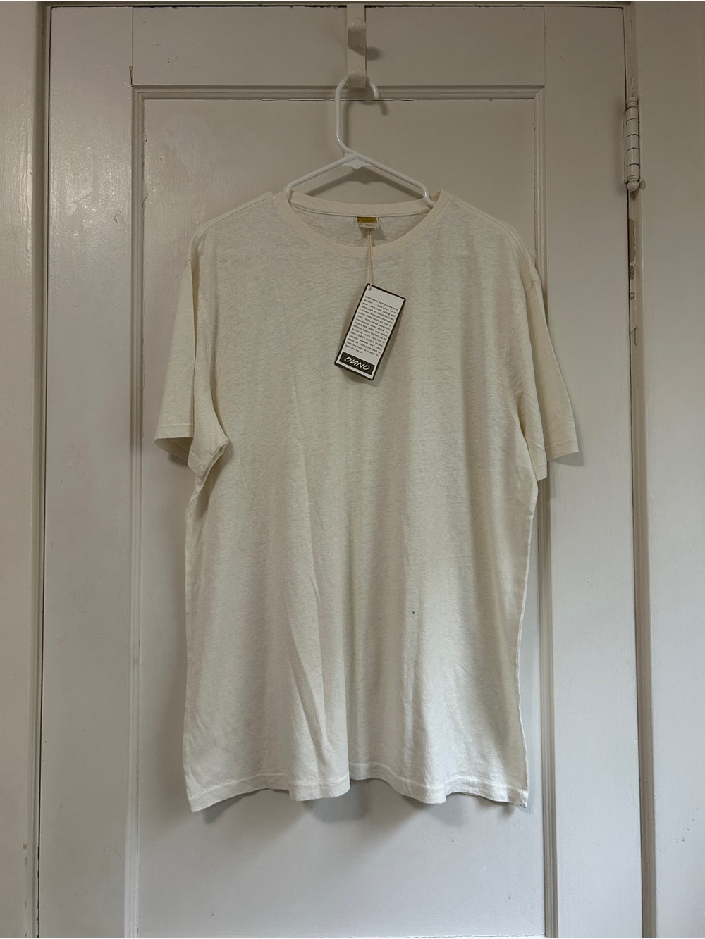 NWT!! Men’s ONNO Short Sleeve T-Shirt - Cream